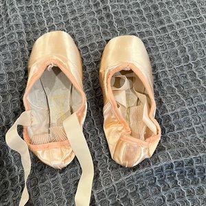 Freed of London Wingblock Y maker Pointe Shoes